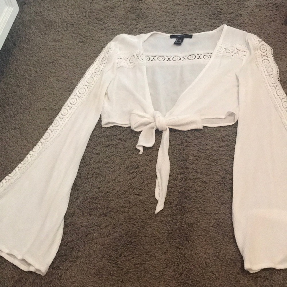 Crop tie front top